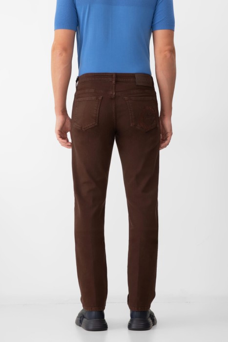 джинсы  по цене 71700 руб вид справа