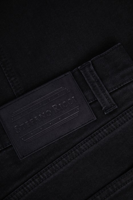 джинсы  для взрослого возраста с изнаночной стороны