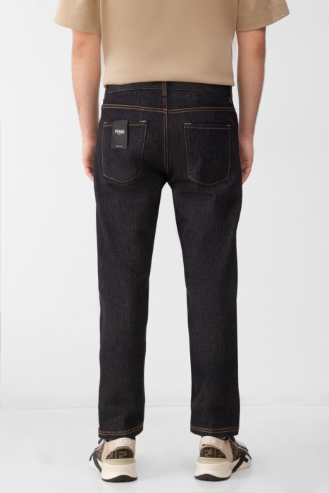 джинсы  по цене 79200 руб вид справа