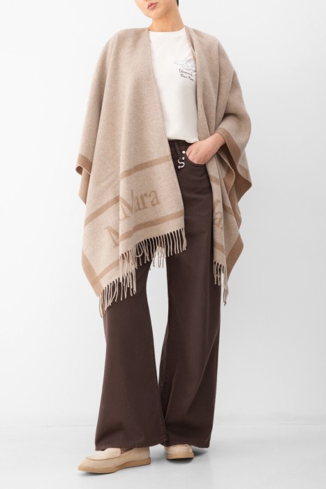 джинсы  из хлопка спереди