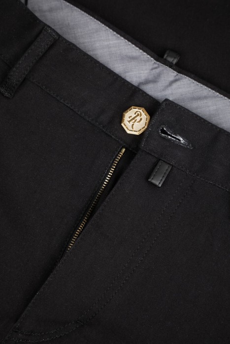 джинсы  из хлопка спереди