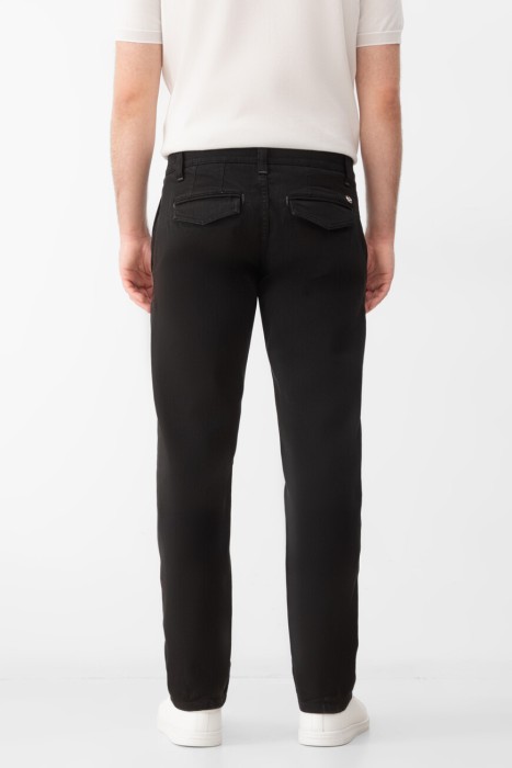 джинсы  от бренда stefano ricci вид слева