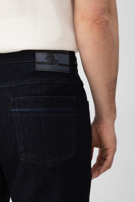 Товар синего цвета с внутренней стороны