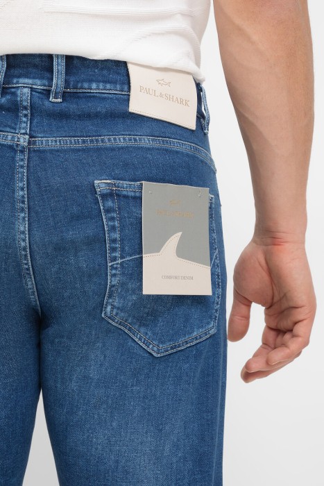 Товар синего цвета с внутренней стороны