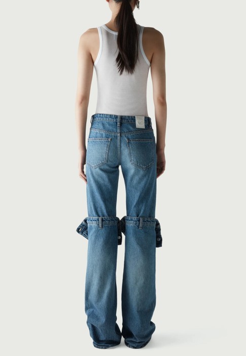 Товар синего цвета с внутренней стороны