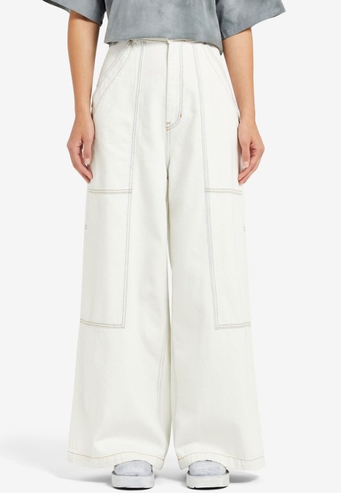 джинсы  из проверенных материалов спереди