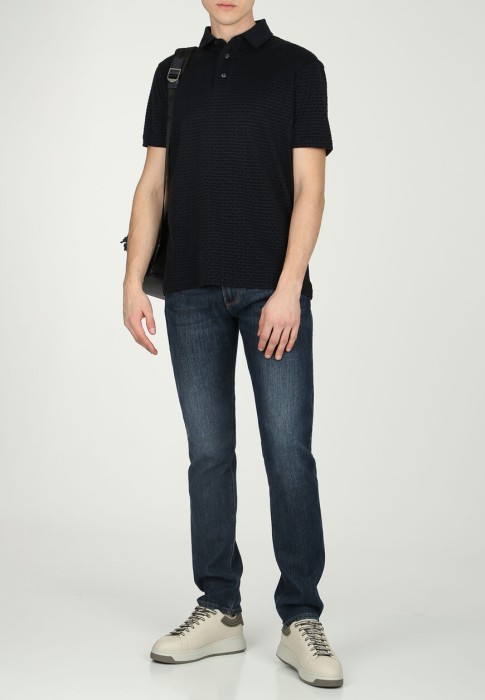 джинсы  от бренда emporio armani вид слева