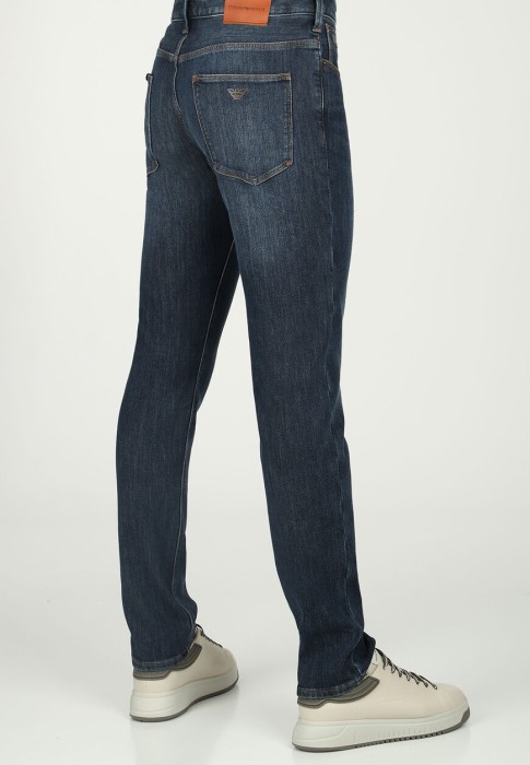 джинсы  из италии вид сбоку