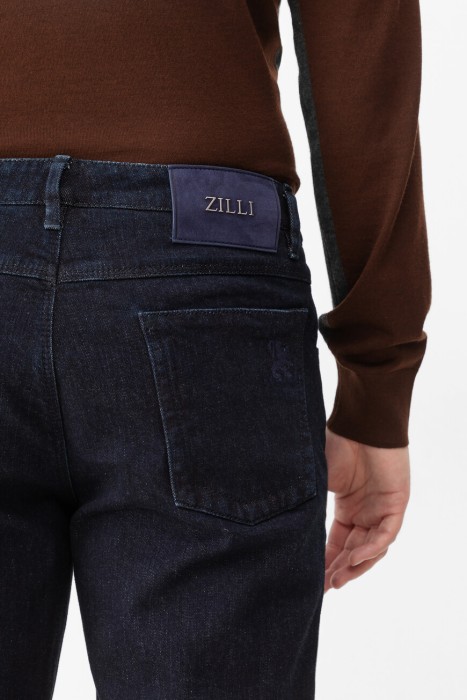 Товар синего цвета с внутренней стороны