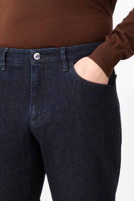 джинсы  из хлопка спереди