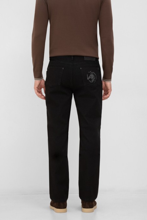 джинсы  по цене 70800 руб вид справа