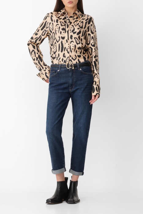 джинсы  из хлопка спереди