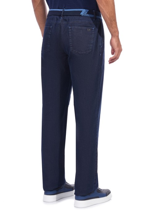 джинсы  из проверенных материалов спереди