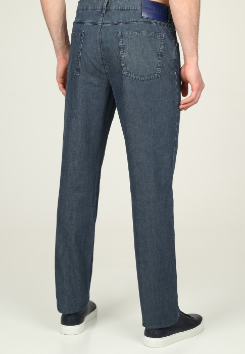 джинсы  из италии вид сбоку