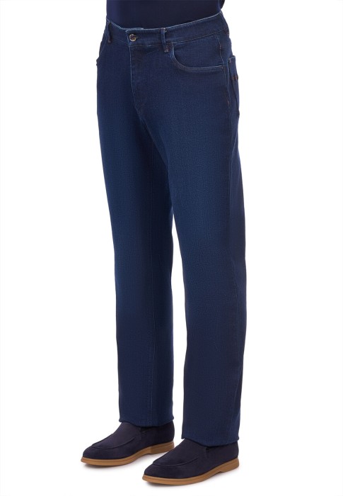 Товар синего цвета с внутренней стороны