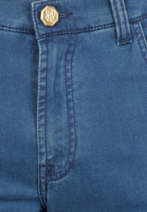 джинсы  из проверенных материалов спереди