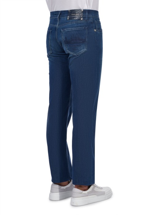 джинсы  из проверенных материалов спереди