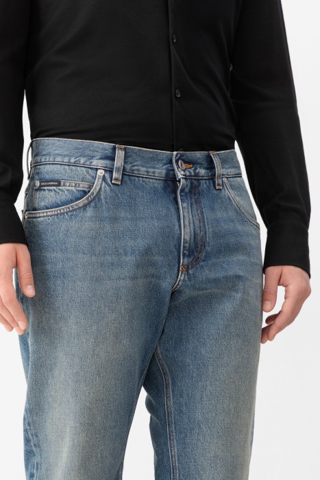 джинсы  из италии вид сбоку