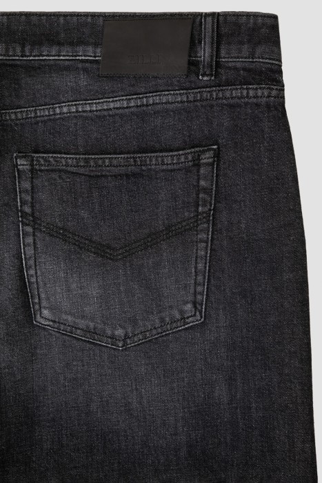 джинсы  из хлопка спереди