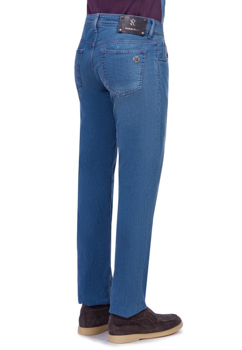 джинсы  из проверенных материалов спереди