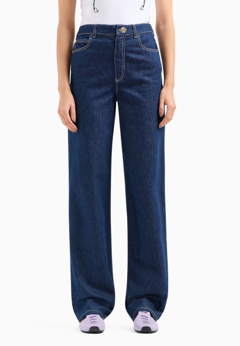 Товар синего цвета с внутренней стороны