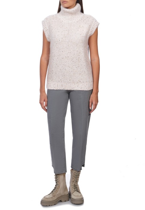 джинсы  от бренда peserico вид слева