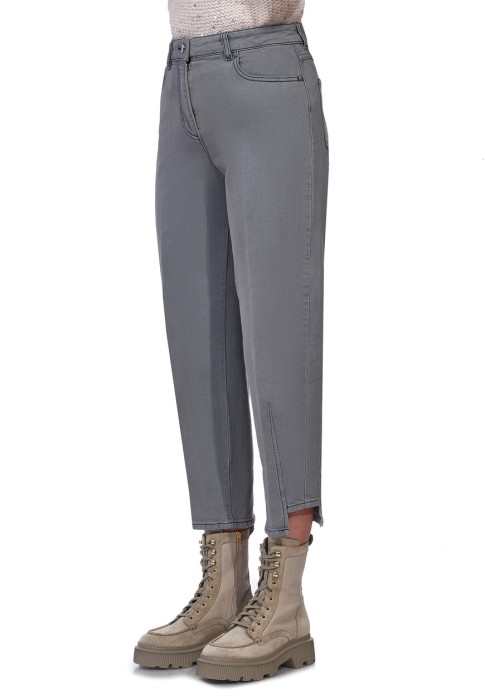 Товар серого цвета с внутренней стороны