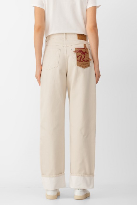 джинсы  от бренда bottega veneta вид слева