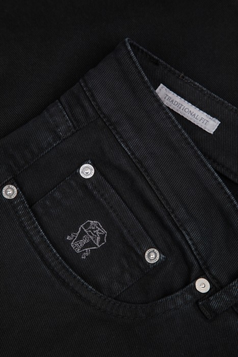 джинсы  универсального стиля с лицевой стороны