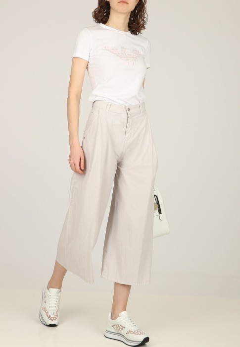 джинсы  от бренда emporio armani вид слева