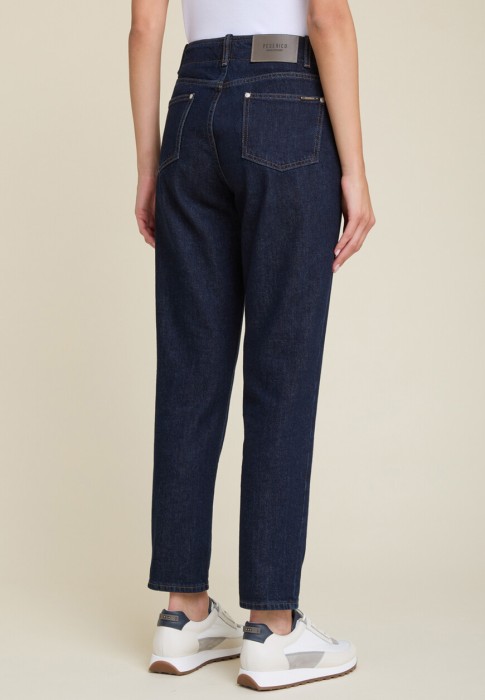 джинсы  от бренда peserico вид слева