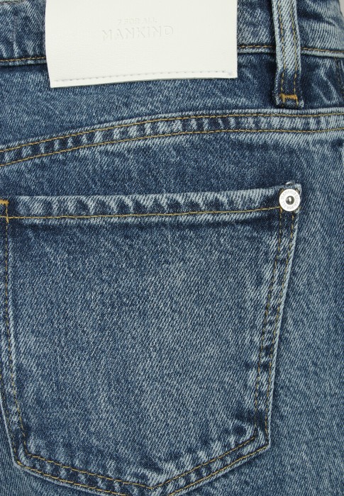 Товар синего цвета с внутренней стороны