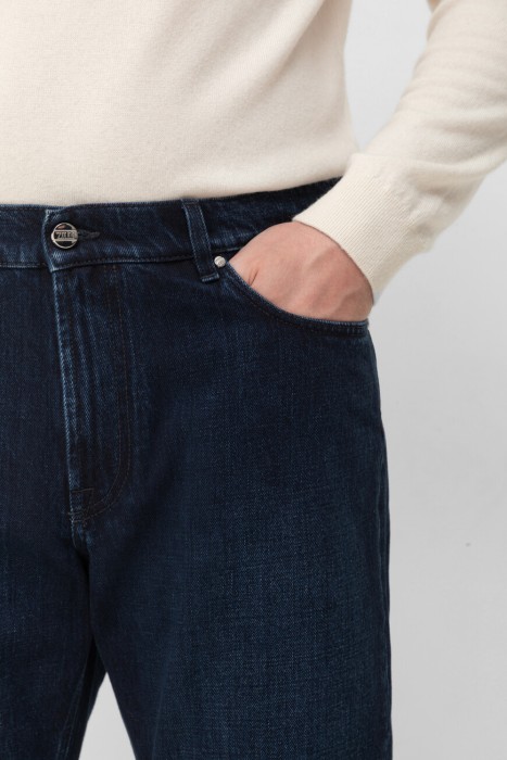 джинсы  из италии вид сбоку