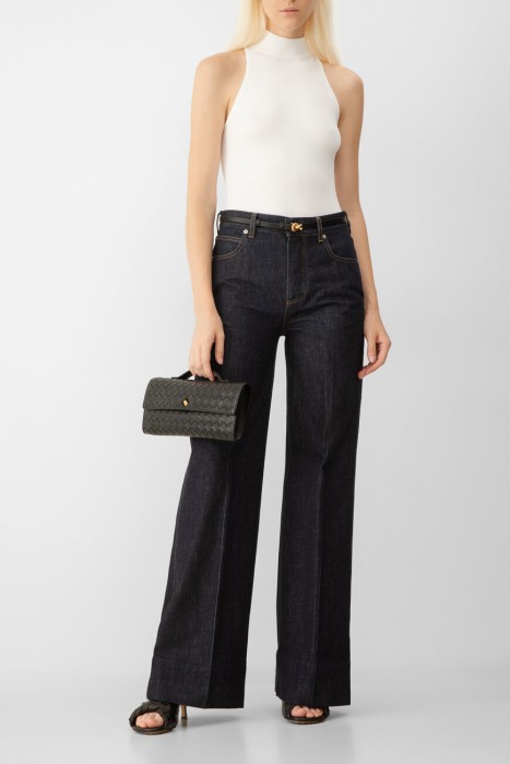 джинсы  из хлопка спереди