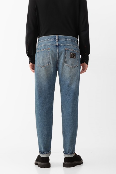 джинсы  по цене 59675 руб вид справа