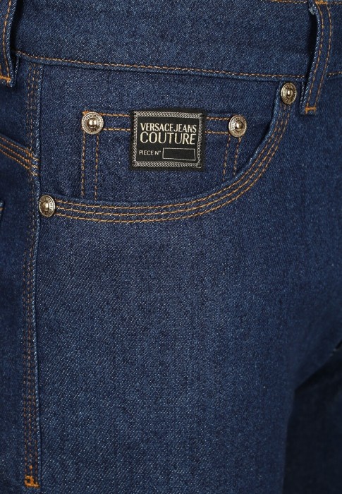 джинсы  из проверенных материалов спереди