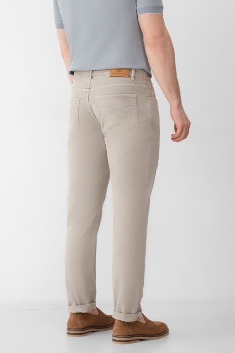 джинсы  от бренда brunello cucinelli вид слева