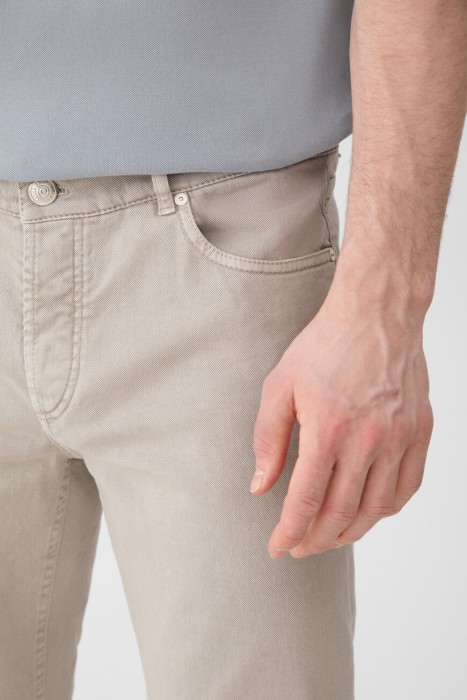 джинсы  из италии вид сбоку