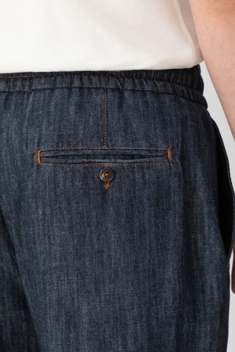 Товар синего цвета с внутренней стороны