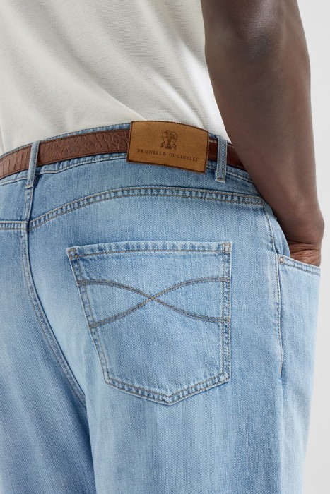 джинсы  из италии вид сбоку