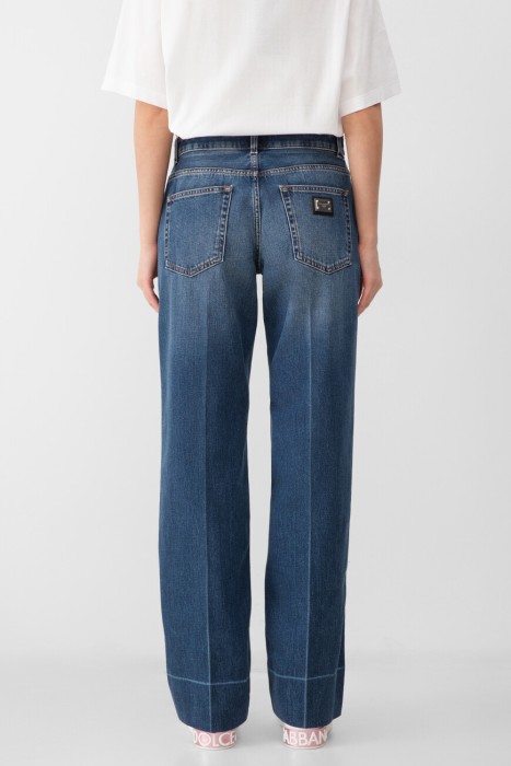 джинсы  от бренда dolce & gabbana вид слева