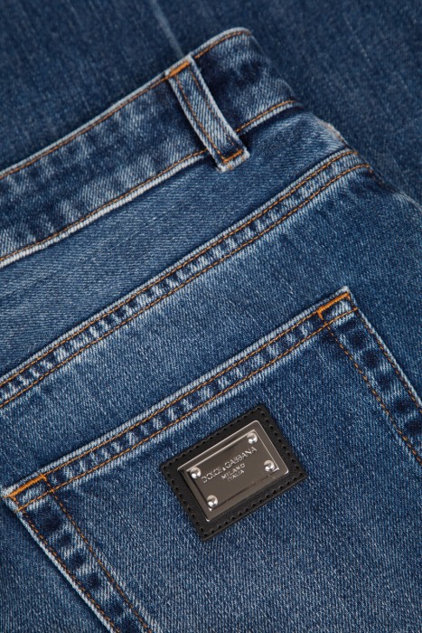 джинсы  для взрослого возраста с изнаночной стороны