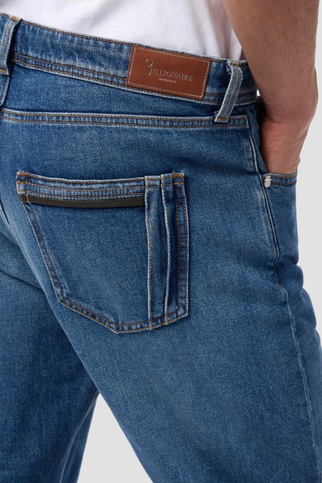 джинсы  из италии вид сбоку