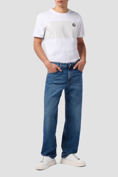 Товар синего цвета с внутренней стороны