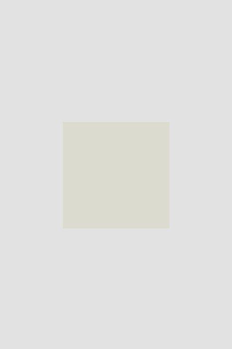 джинсы  по цене 60000 руб вид справа