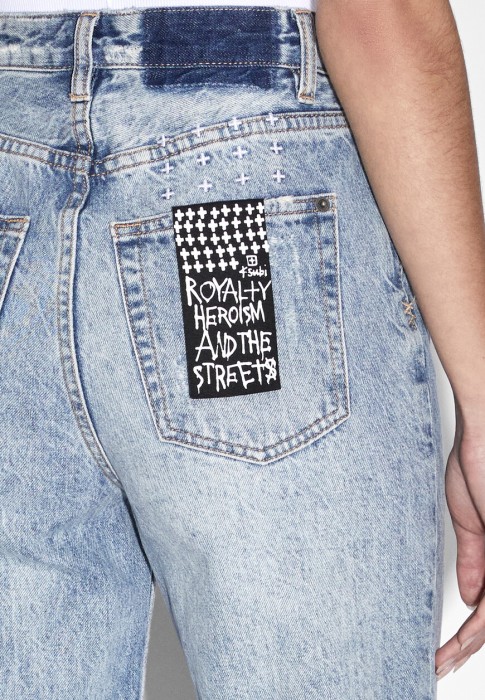 джинсы  из проверенных материалов спереди