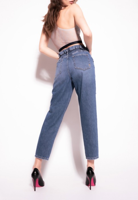 джинсы  из италии вид сбоку