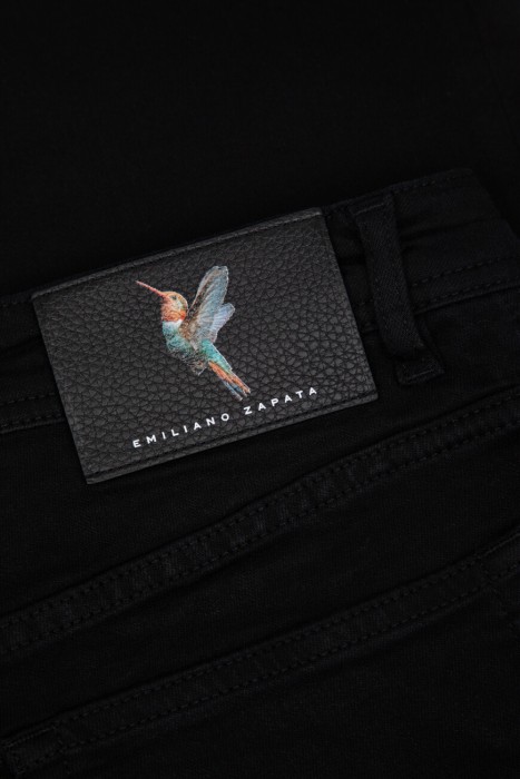 джинсы  универсального стиля с лицевой стороны