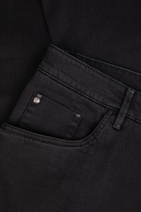 джинсы  универсального стиля с лицевой стороны