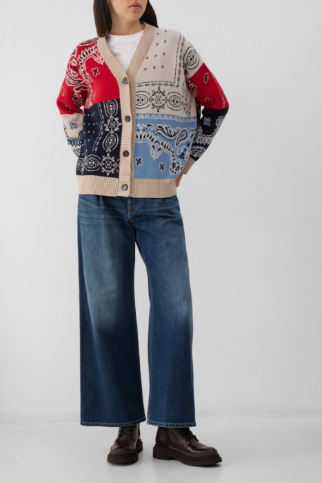 джинсы  из хлопка спереди